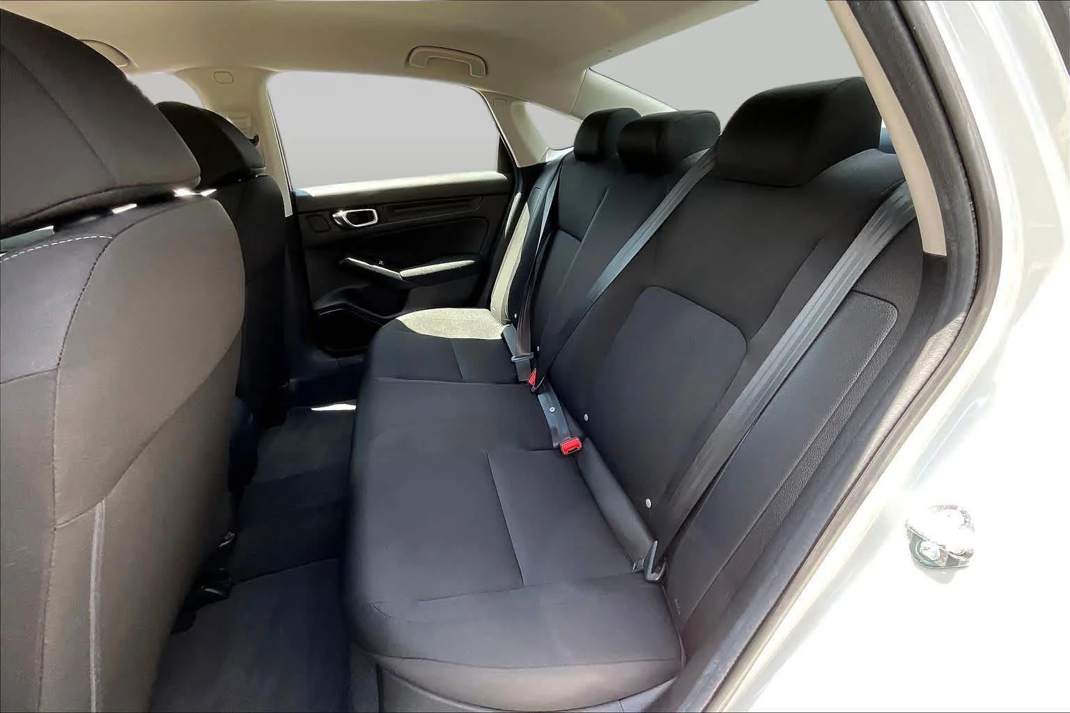 Used 2025 Platinum White Pearl Honda LX image 19
