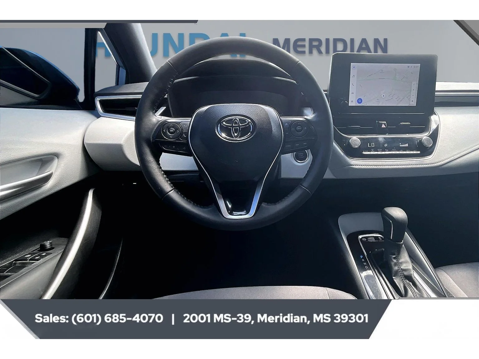 Used 2025 Classic Silver Metallic Toyota SE image 5