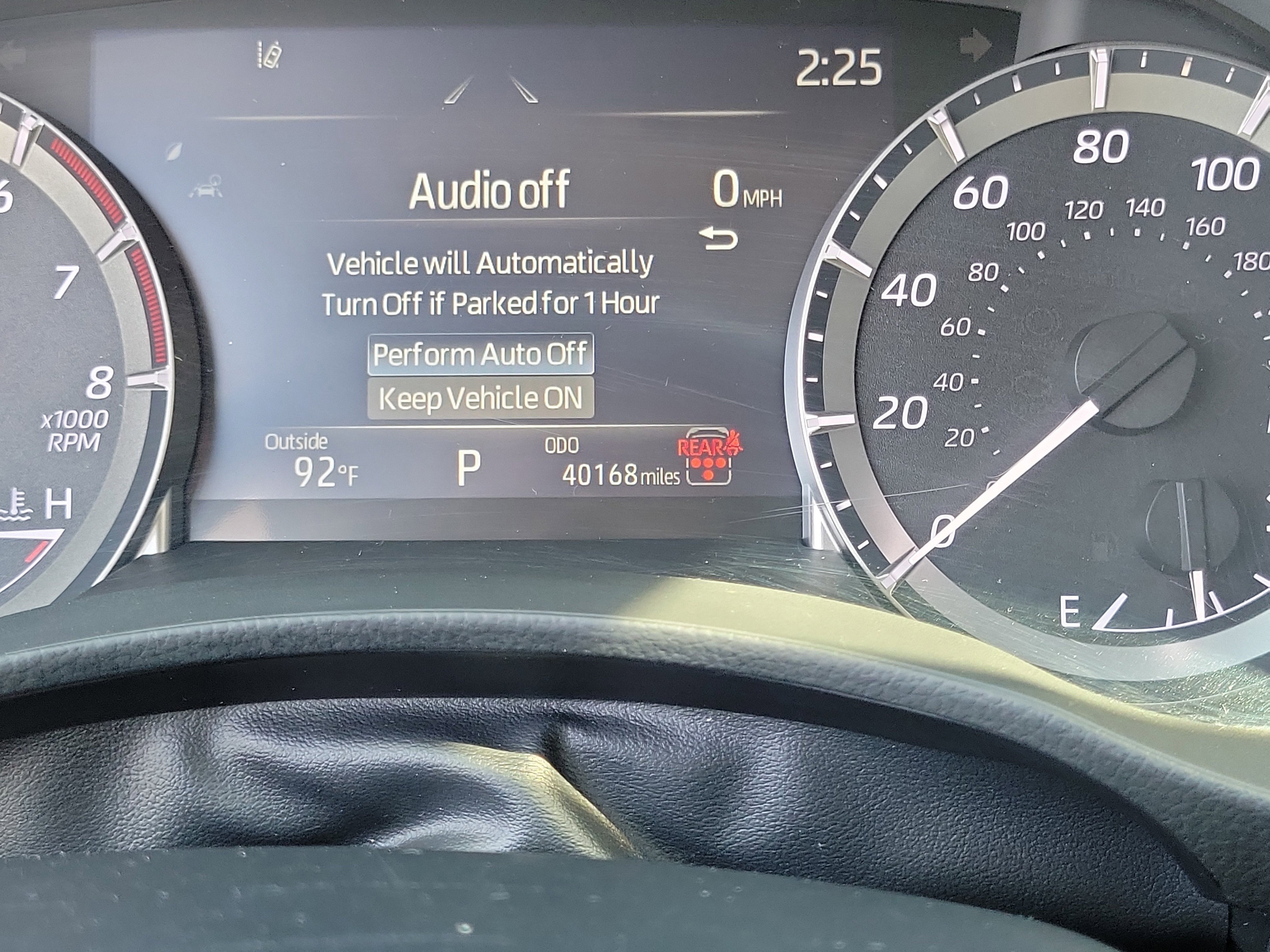 2024 Toyota Highlander LE - Photo 25