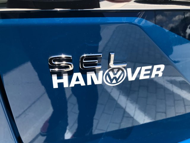 New 2026 Mountain Lake Blue Metallic Volkswagen 2.0T SEL image 11