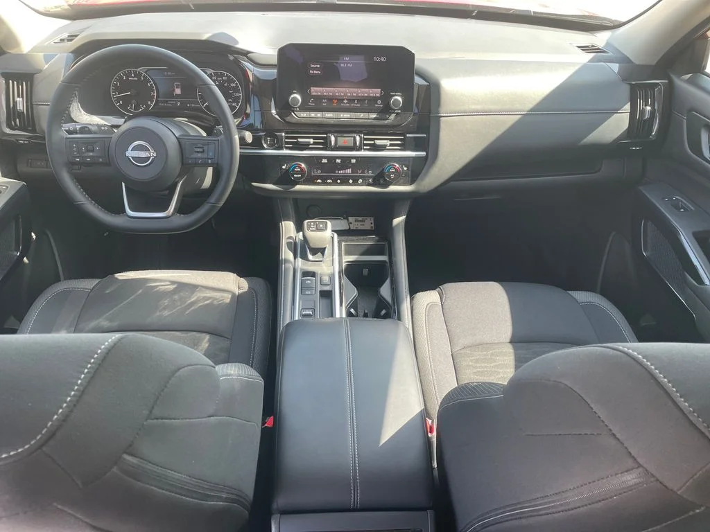 Used 2025 Red Nissan SV image 9
