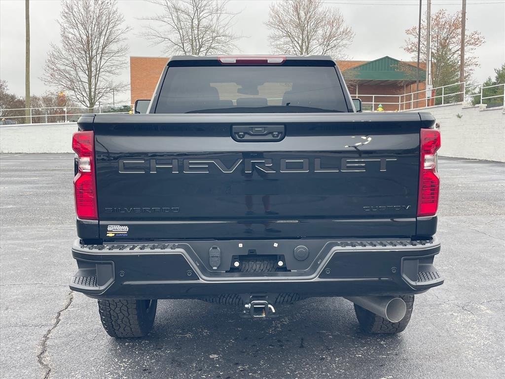 2026 Chevrolet Silverado 2500 HD Custom - Photo 6