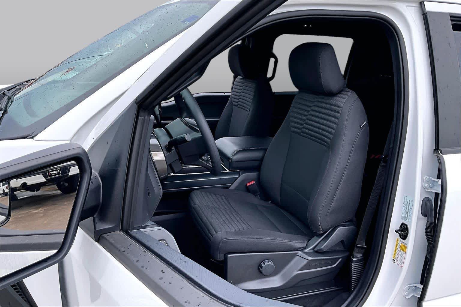 Used 2023 Oxford White Ford XL image 10