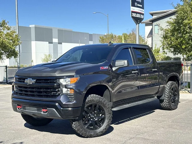 2022 Chevrolet Silverado 1500 Custom Trail Boss