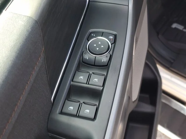 New 2026 Star White Metallic Tri-Coat Ford Lariat® image 18