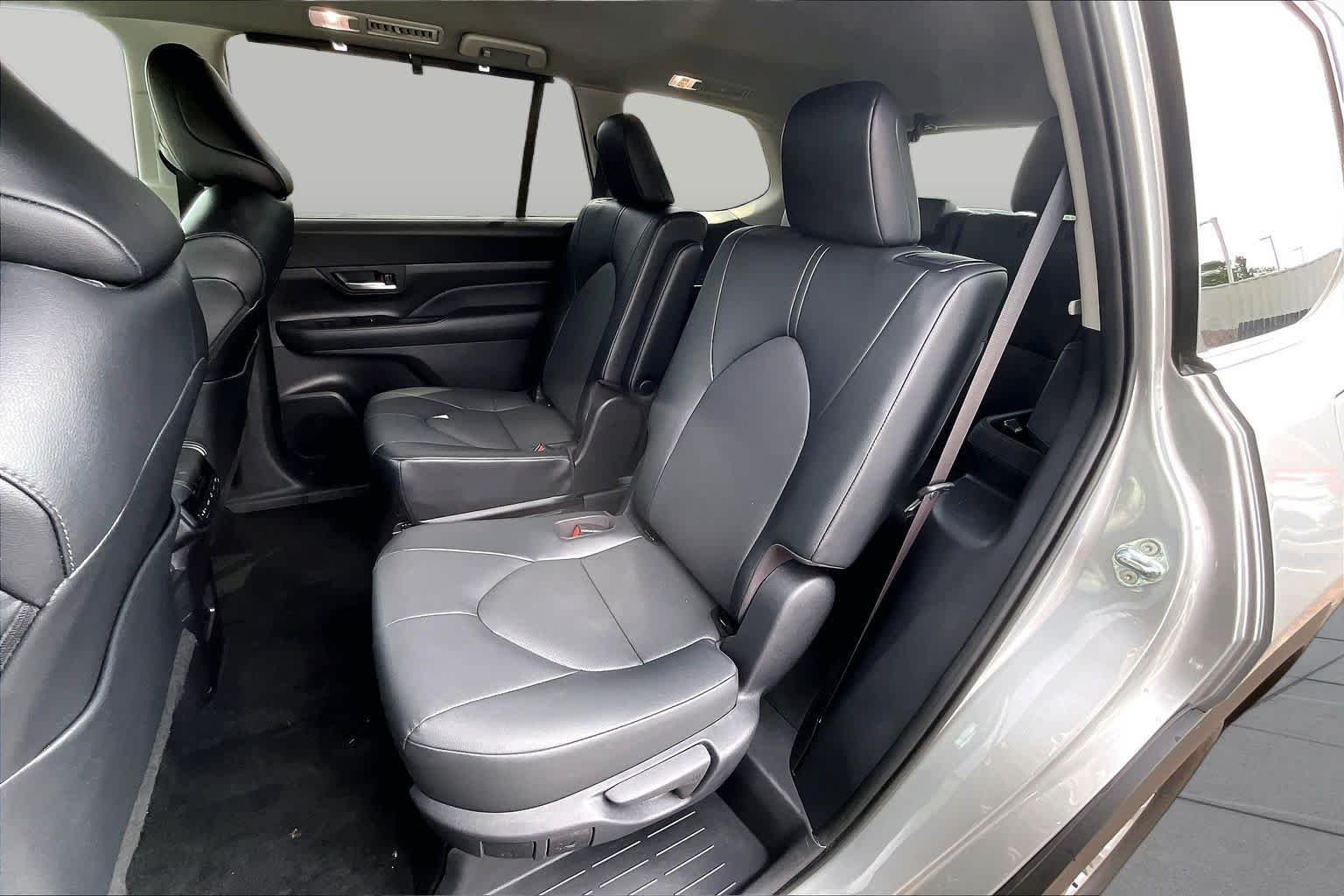 Used 2025 Celestial Silver Metallic Toyota XLE image 21