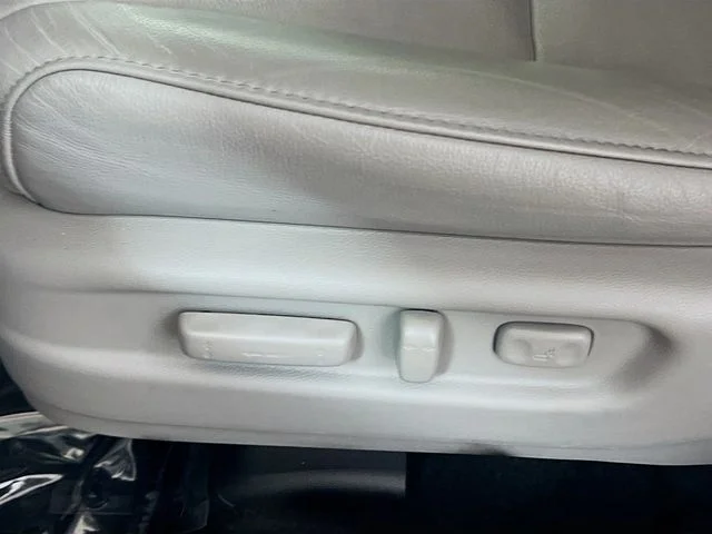 Used 2019  Honda EX-L image 19