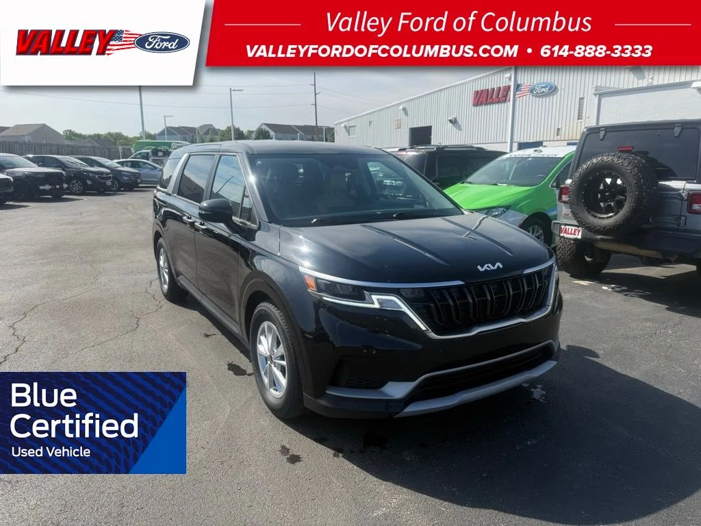 2024 Kia Sedona LX Seat Pkg's photo