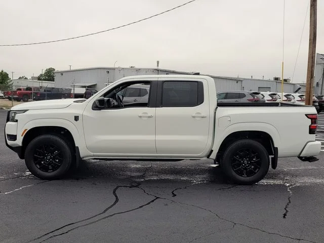 New 2026 Glacier White Nissan Crew Cab SV image 4