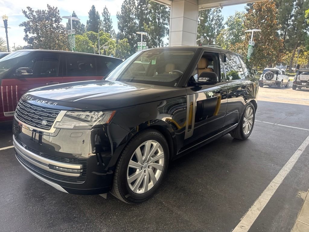 Certified Used 2025 Santorini Black Metallic Land Rover SE image 1