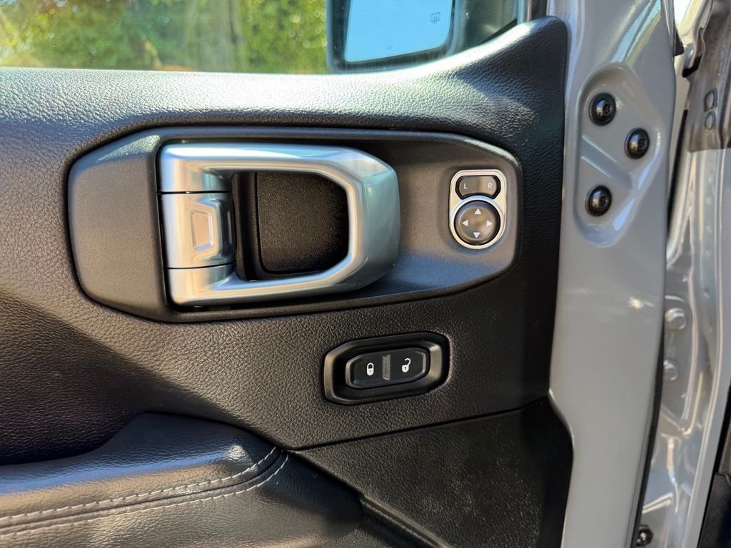 Used 2023 Gray Jeep Sahara 4xe image 12