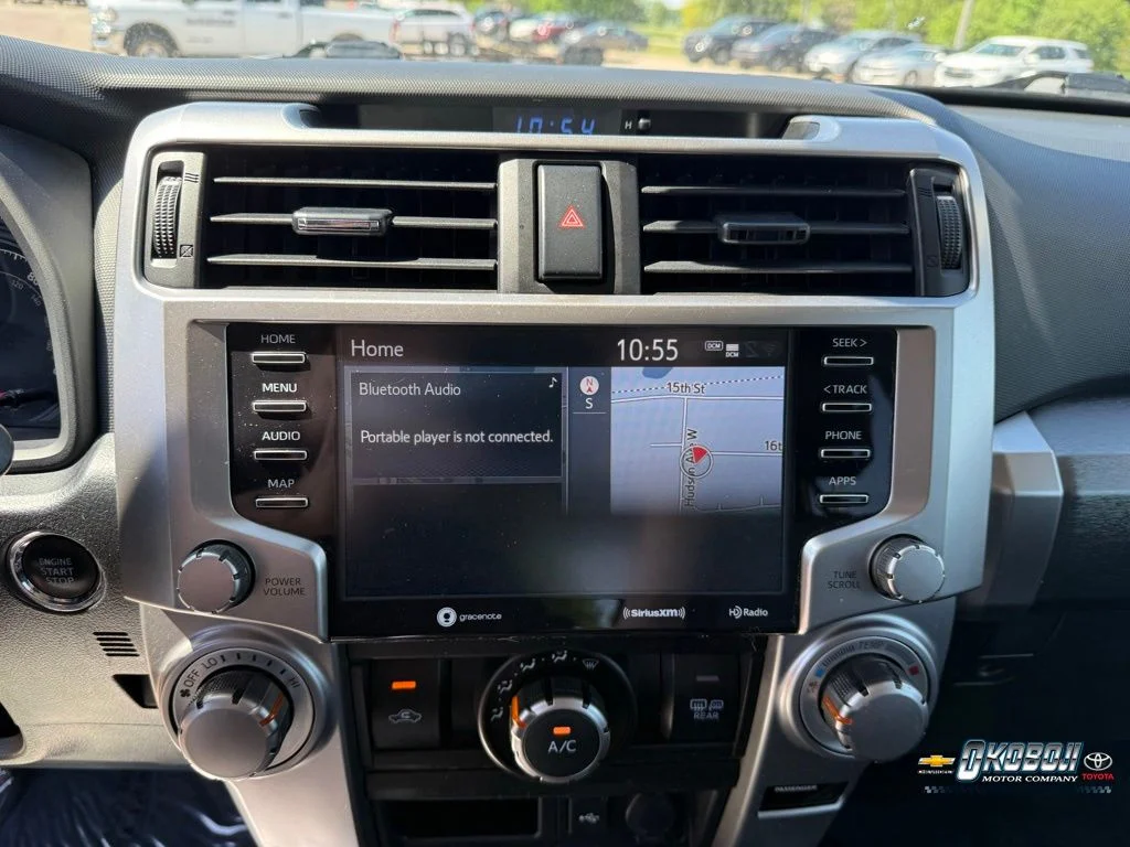 Used 2020 White Toyota SR5 Premium image 10