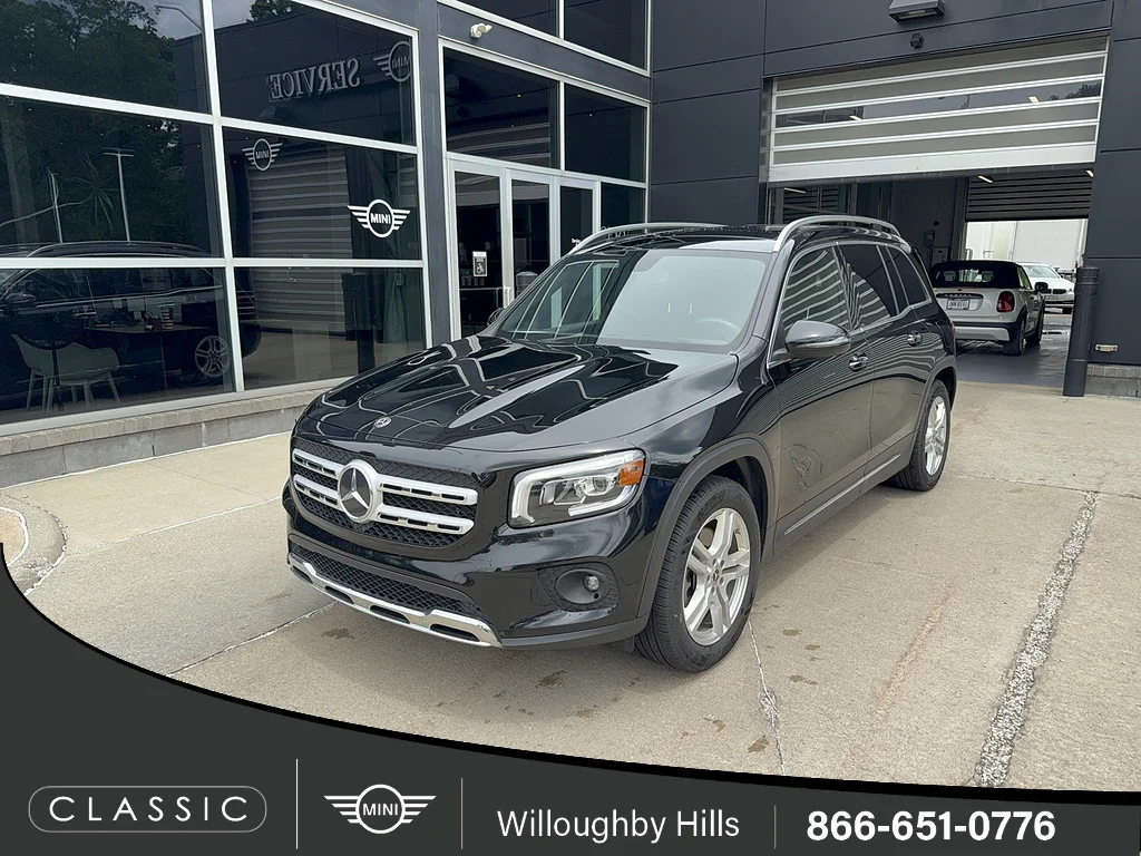 Used 2020 Cosmos Black Metallic Mercedes-Benz GLB 250 4MATIC® image 1