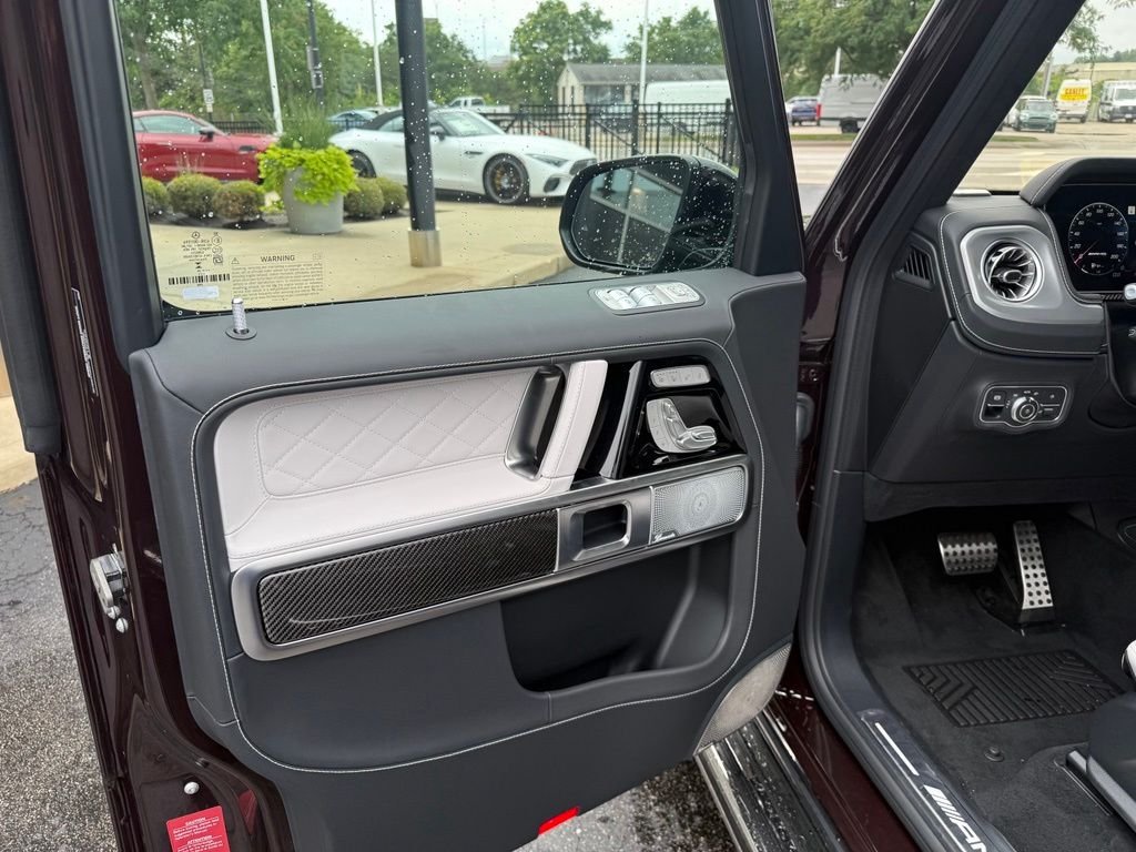 New 2027 MANUFAKTUR Rubellite Red Metallic Mercedes-Benz AMG® G 63 SUV image 12