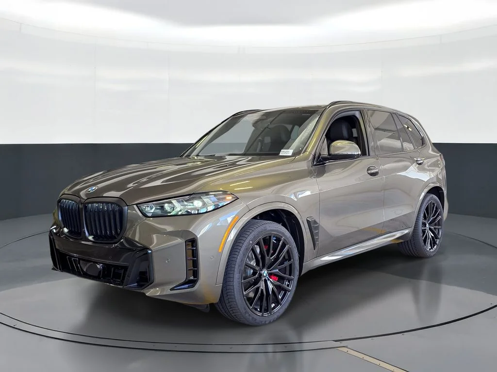 New 2026 Manhattan Green Metallic BMW sDrive40i image 1