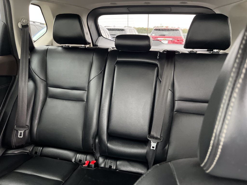 Used 2023 Gray Nissan SL image 13