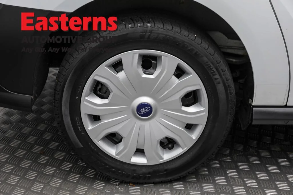 Used 2021 White Ford XL image 29