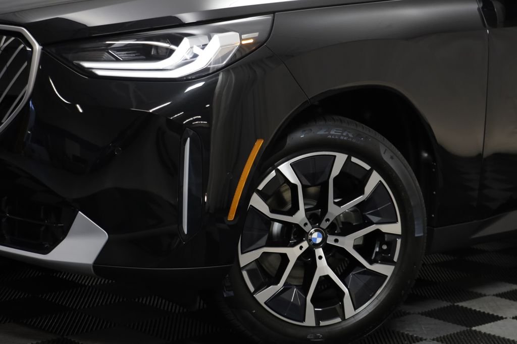 New 2026 Black Sapphire Metallic BMW 30 xDrive image 4