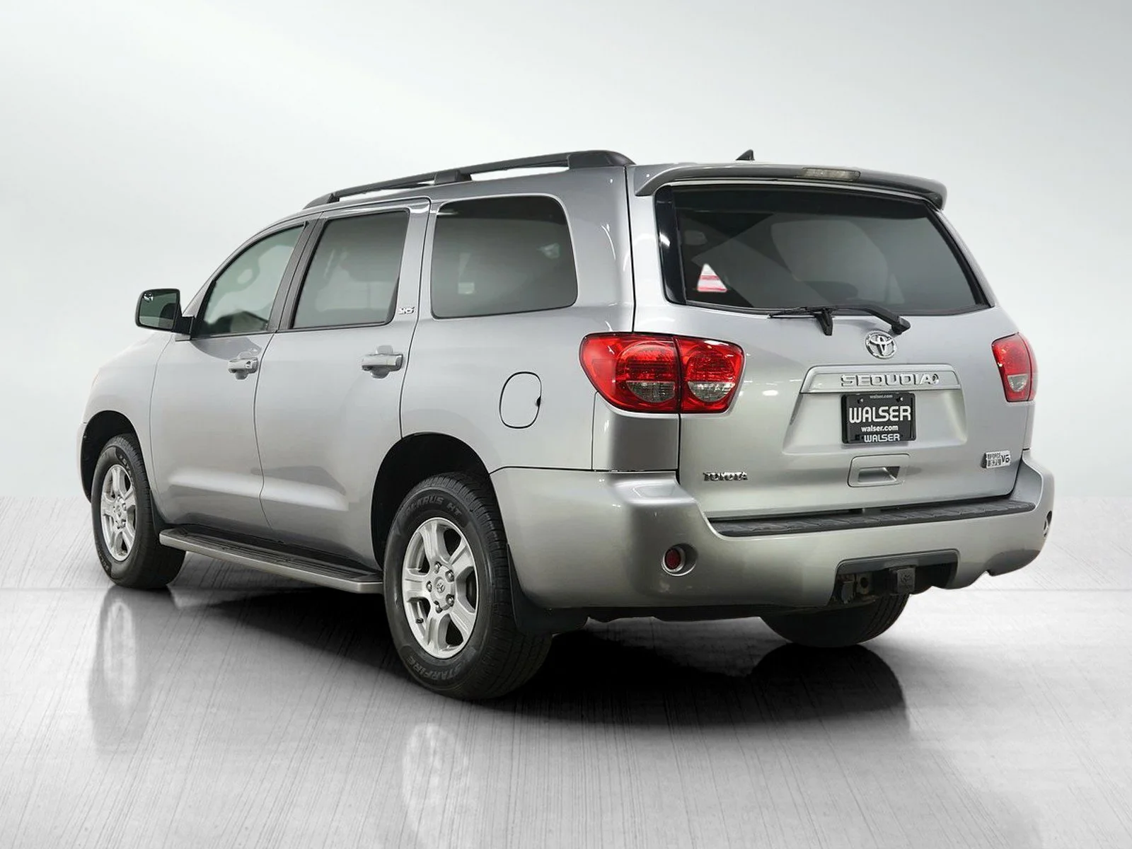 Used 2010 Silver Sky Metallic Toyota SR5 image 3