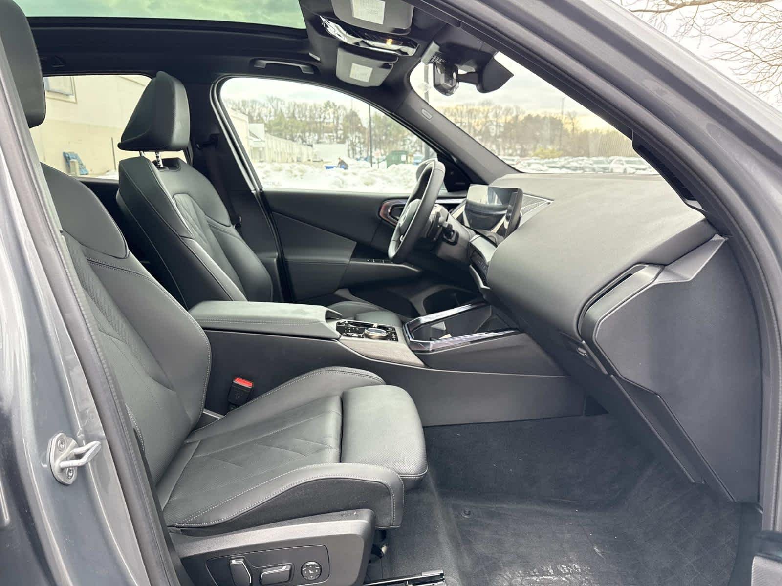 2025 BMW X3 30 - Photo 16