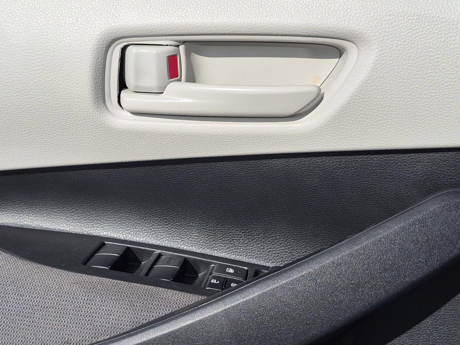 Used 2026 Wind Chill Pearl Toyota LE image 15