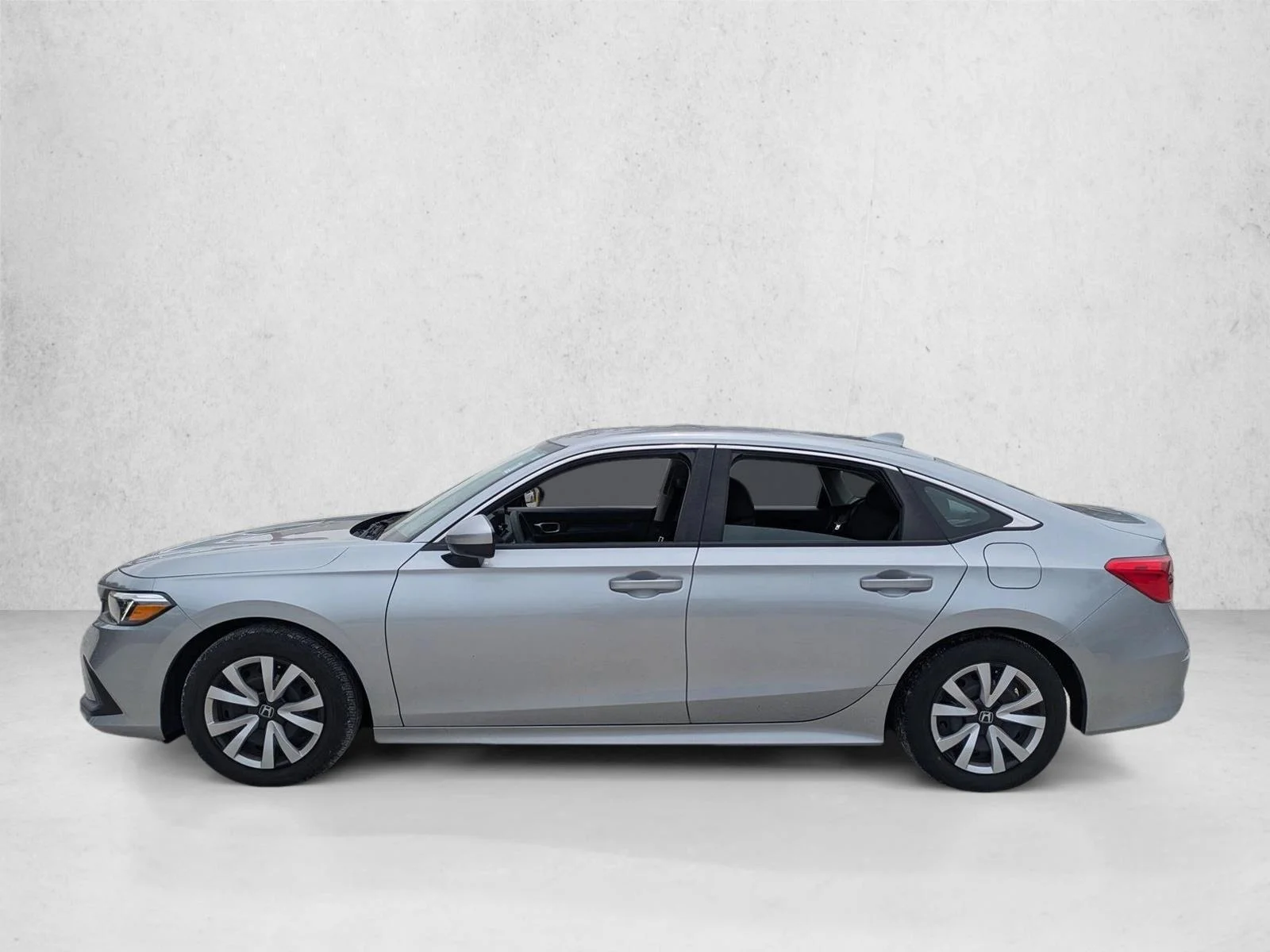 Used 2024 Lunar Silver Metallic Honda LX image 8