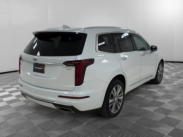 Certified Used 2025 Crystal White Tricoat Cadillac Premium Luxury image 5
