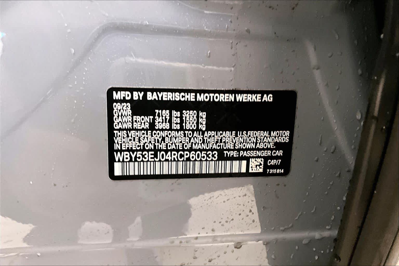Used 2024 Brooklyn Grey Metallic BMW xDrive60 image 31