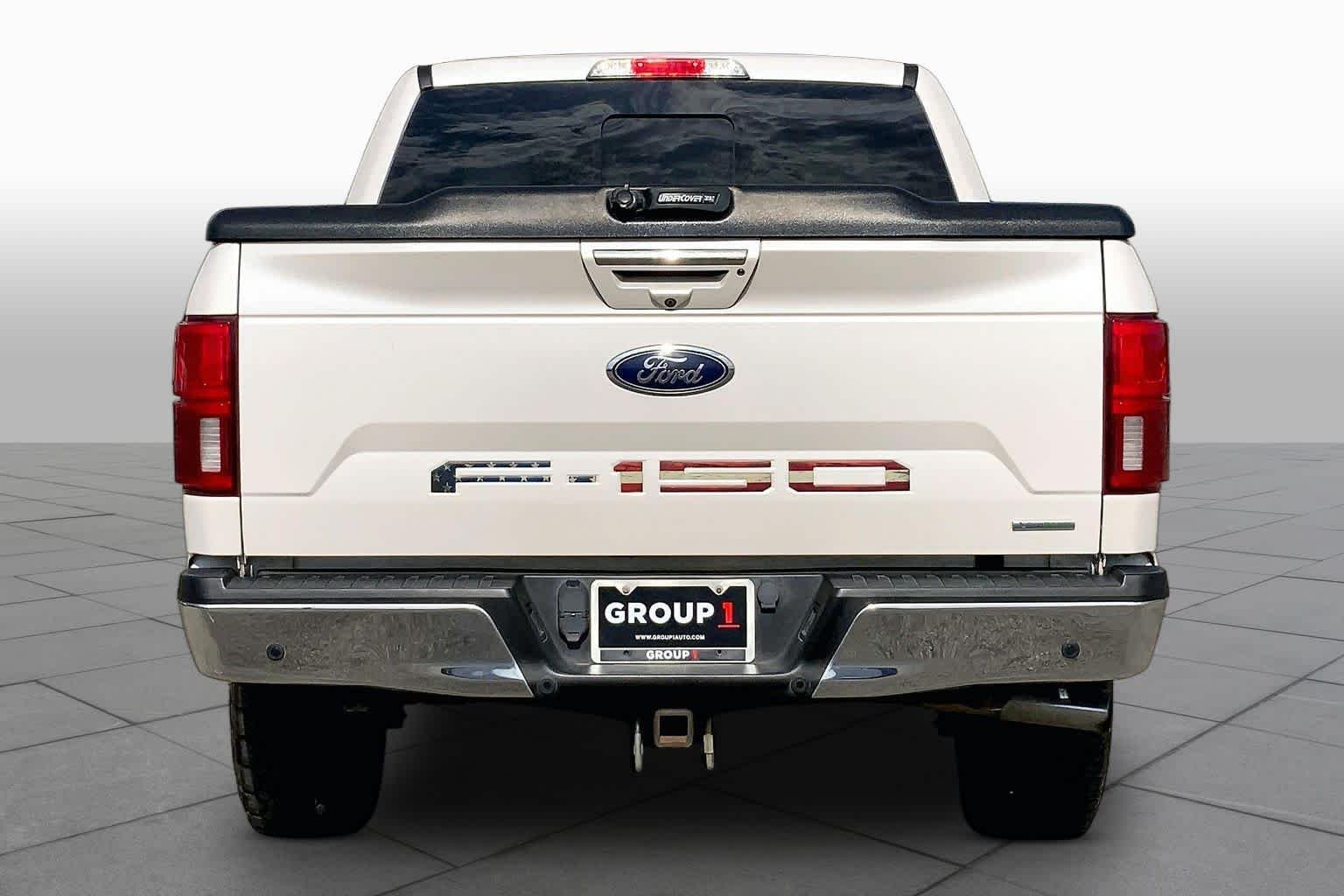 Used 2019 White Platinum Metallic Tri-Coat Ford LARIAT image 5