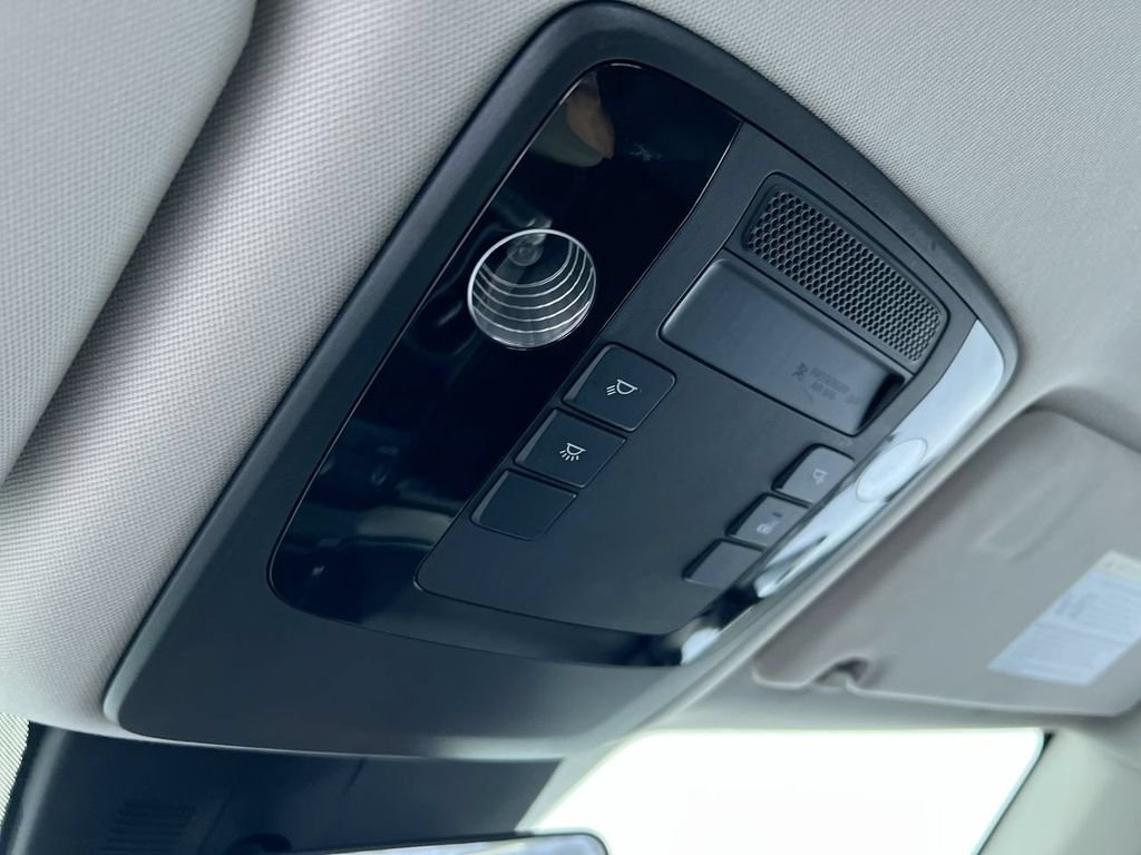 Certified Used 2024  Kia LX image 17