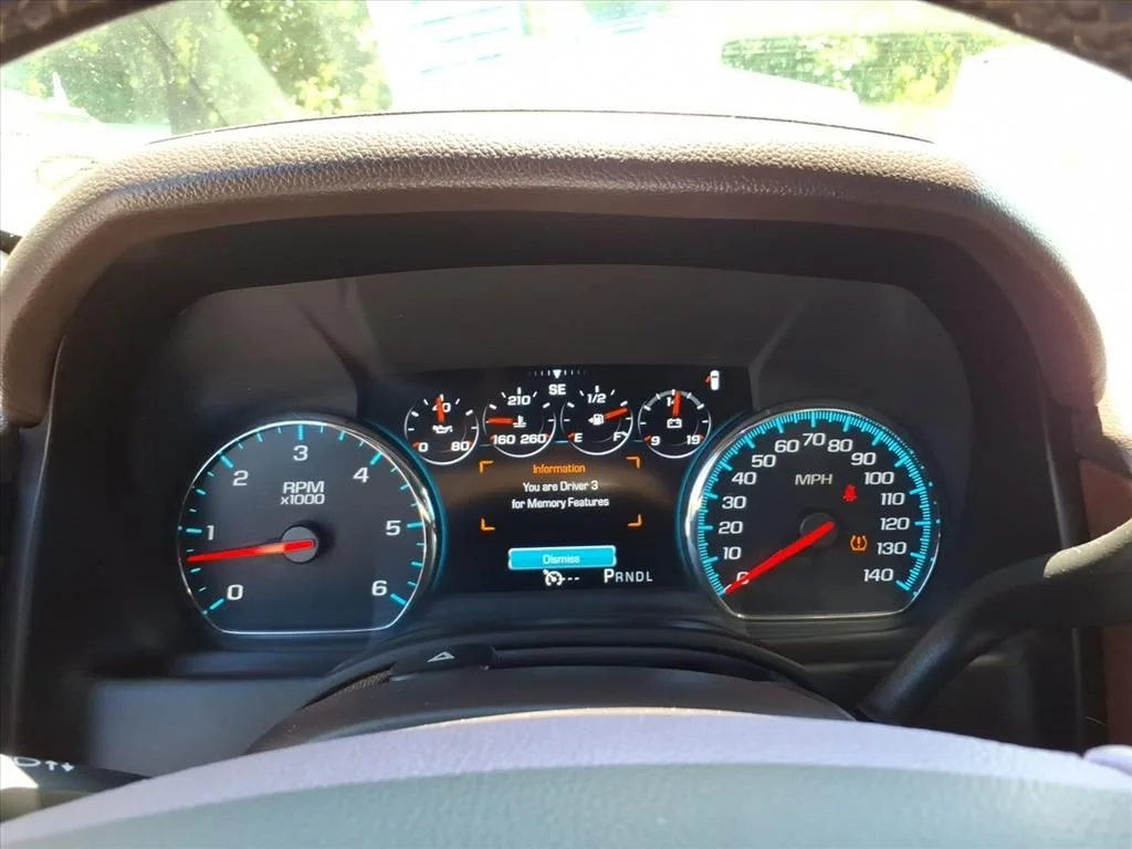 Used 2017 Red Chevrolet Premier image 20