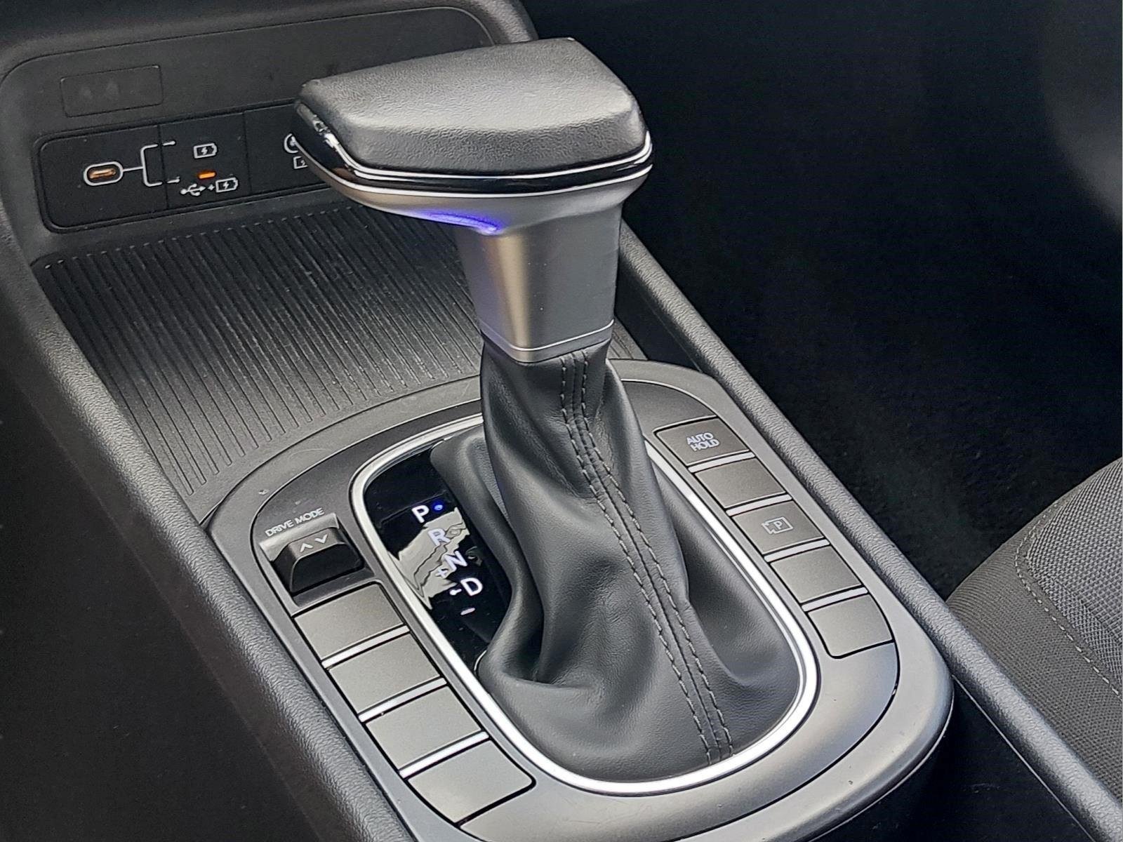 Used 2025 Cyber Gray Metallic Hyundai SEL image 24