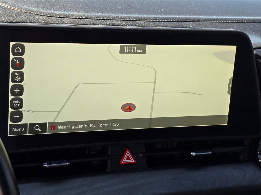 Used 2023 Red Kia X-Line image 4