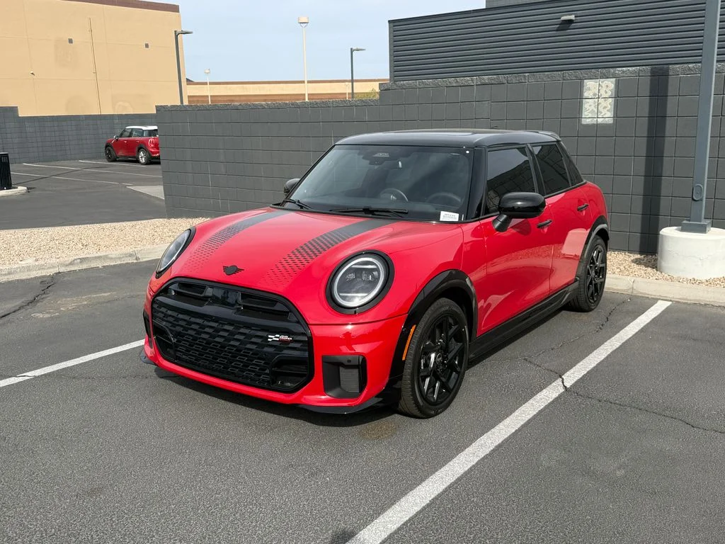 2026 MINI Hardtop Cooper S's photo
