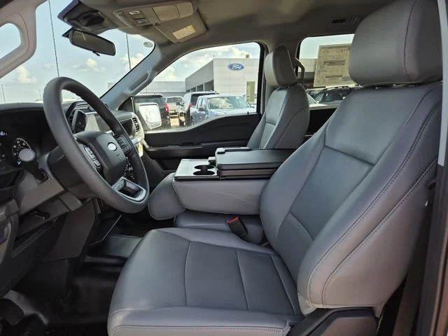 New 2026 Oxford White Ford XL image 10