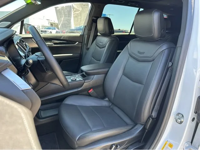 2025 Cadillac XT6 Premium Luxury - Photo 6
