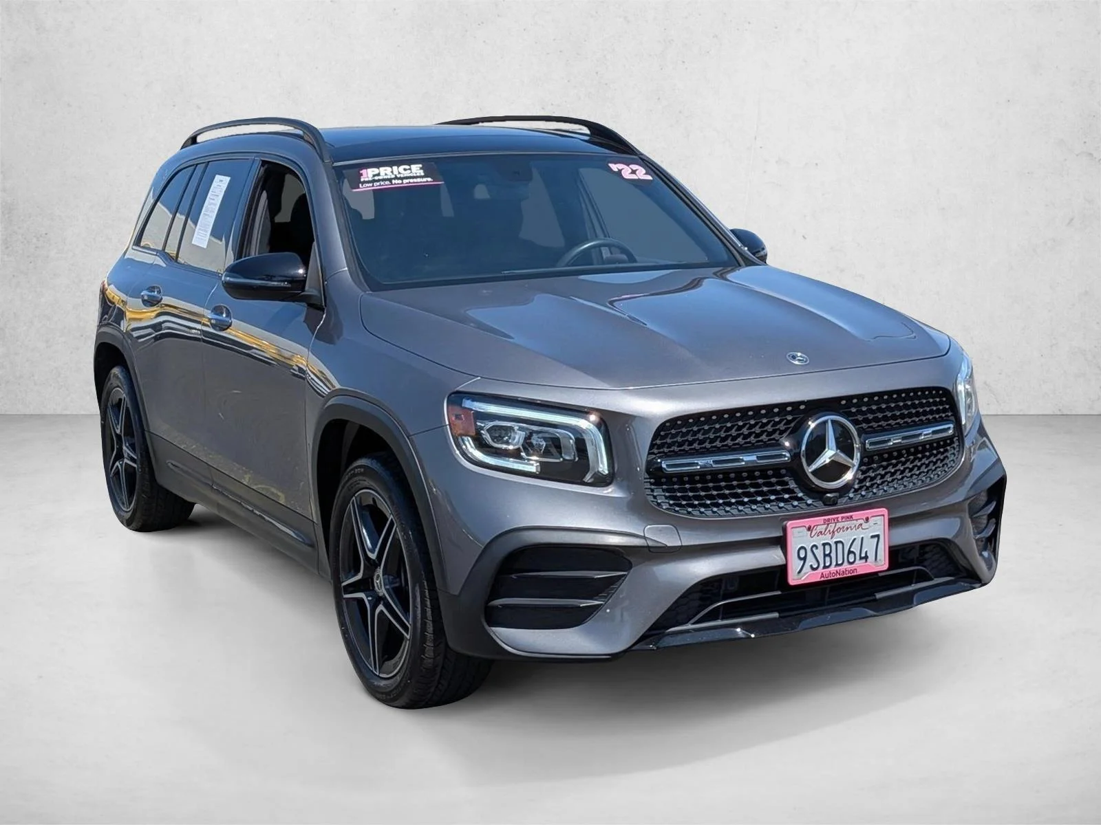 Used 2022 Mountain Grey Metallic Mercedes-Benz GLB 250 image 3