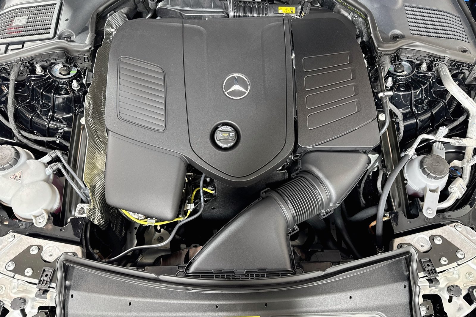 New 2027 Black Mercedes-Benz CLE 300 image 28