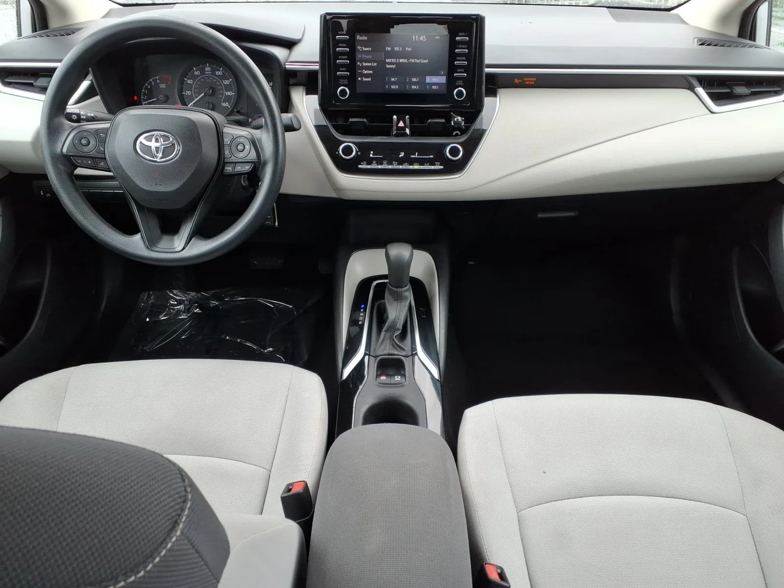 Used 2020 Classic Silver Metallic Toyota L image 17