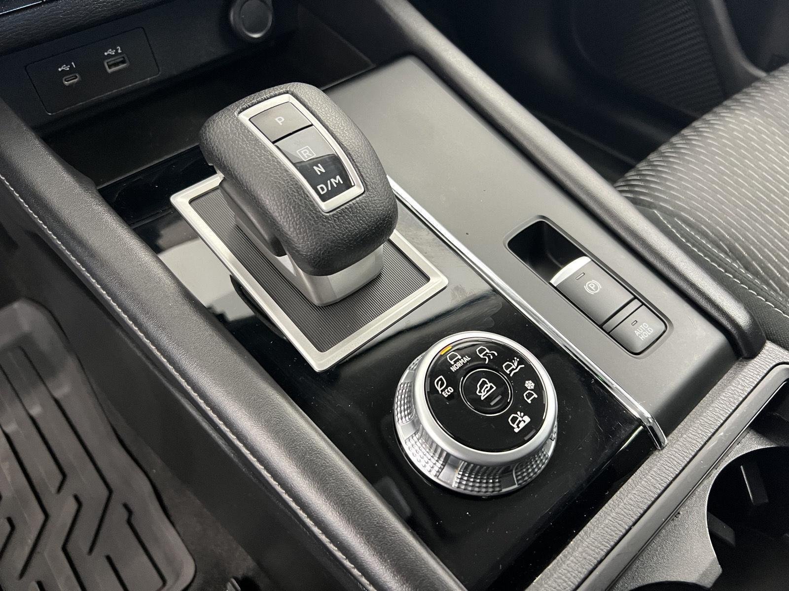 2022 Mitsubishi Outlander ES - Photo 18