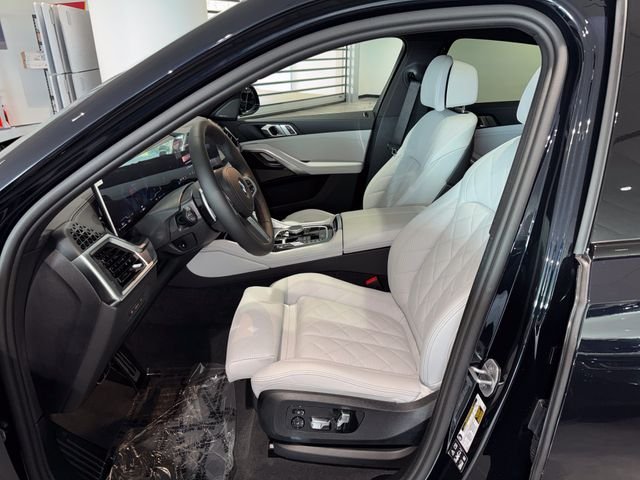 New 2027 Carbon Black Metallic BMW xDrive40i image 15