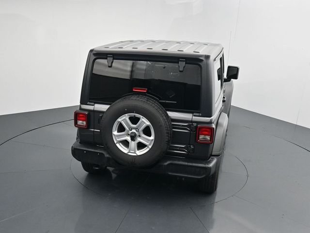 Used 2023 Crystal Metallic Jeep Sport S image 27