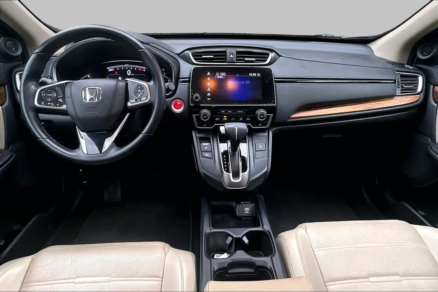 Used 2018 White Diamond Pearl Honda Touring image 16