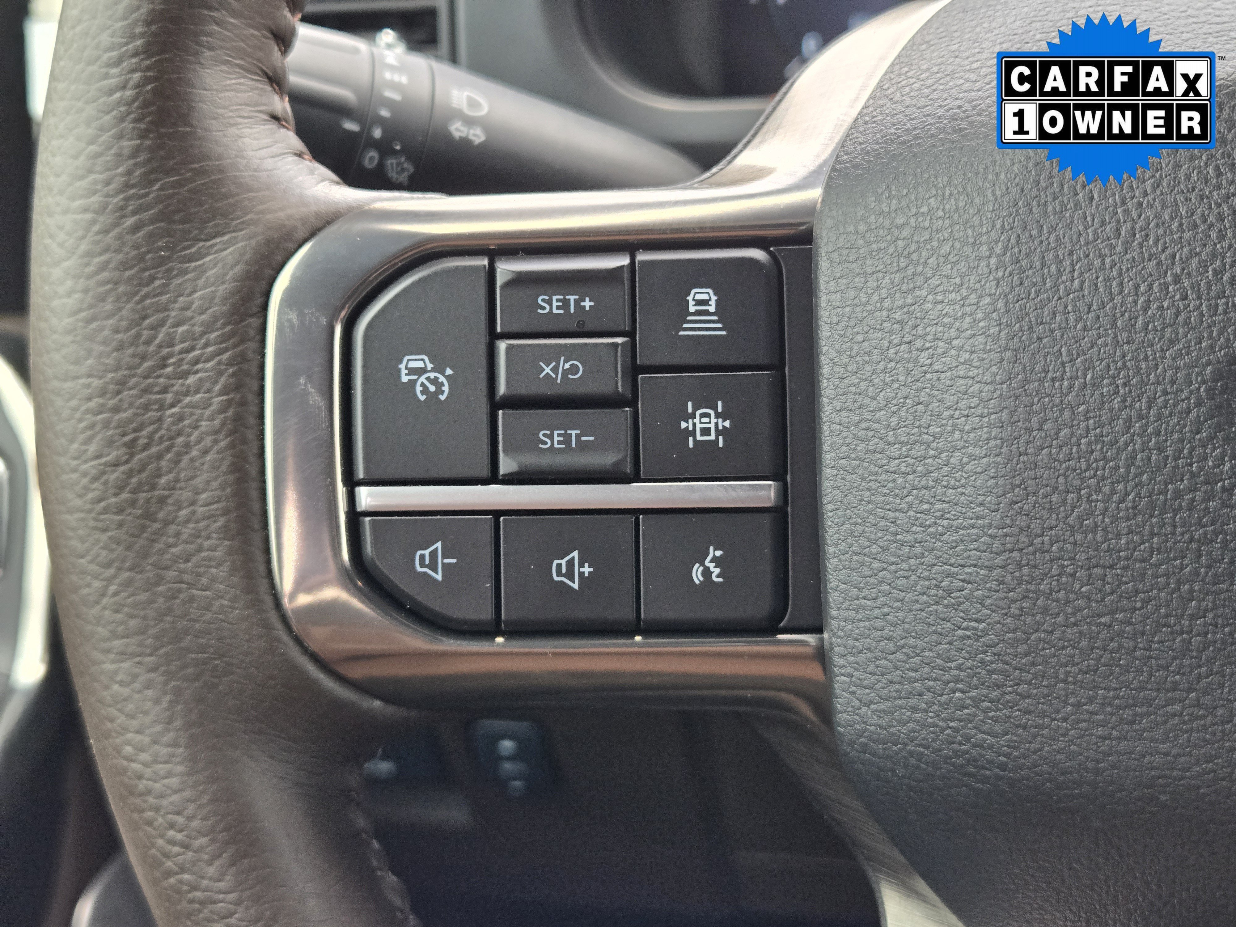 Used 2025 Gray Metallic Ford King Ranch image 26