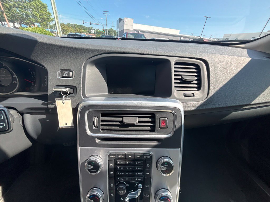 Used 2017 Gray Volvo T5 Premier image 13