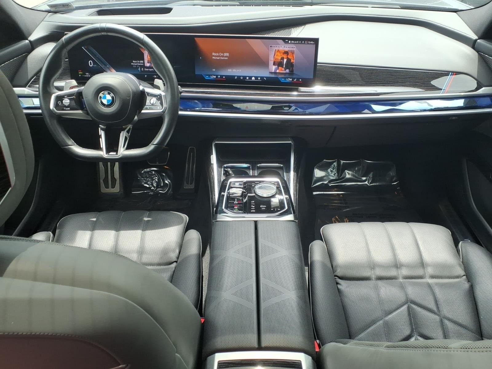 Used 2024 Tanzanite Blue II Metallic BMW 760i xDrive image 11