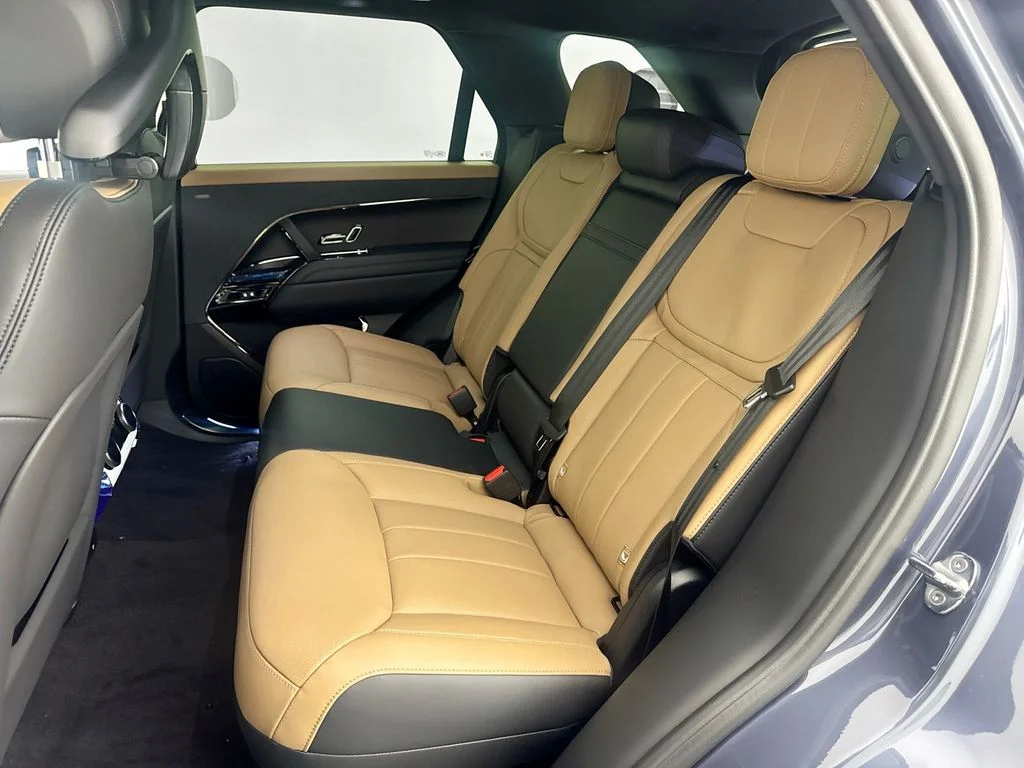 New 2026 Varesine Blue Land Rover Dynamic SE image 25