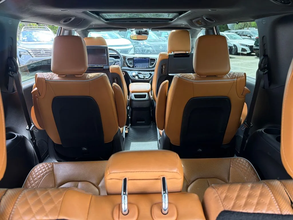 2023 Chrysler Pacifica Hybrid Pinnacle - Photo 38