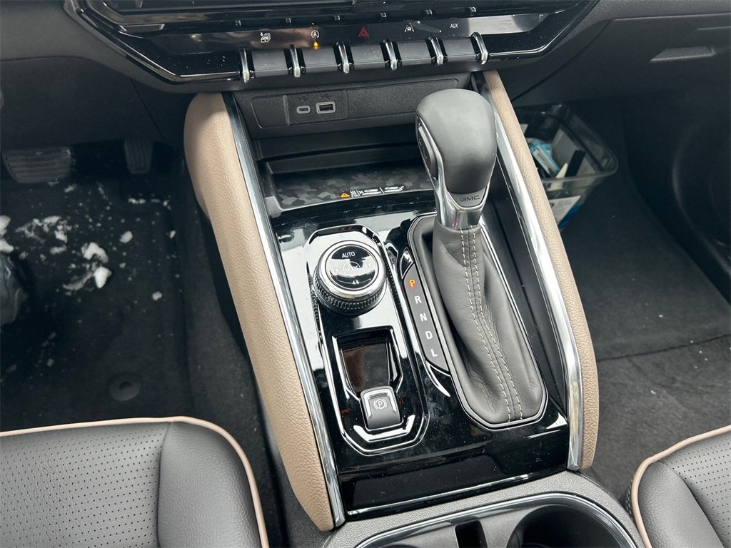 2026 GMC CANYON - Image 26