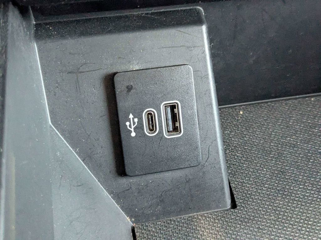 Used 2025 Blue Ford LARIAT image 21